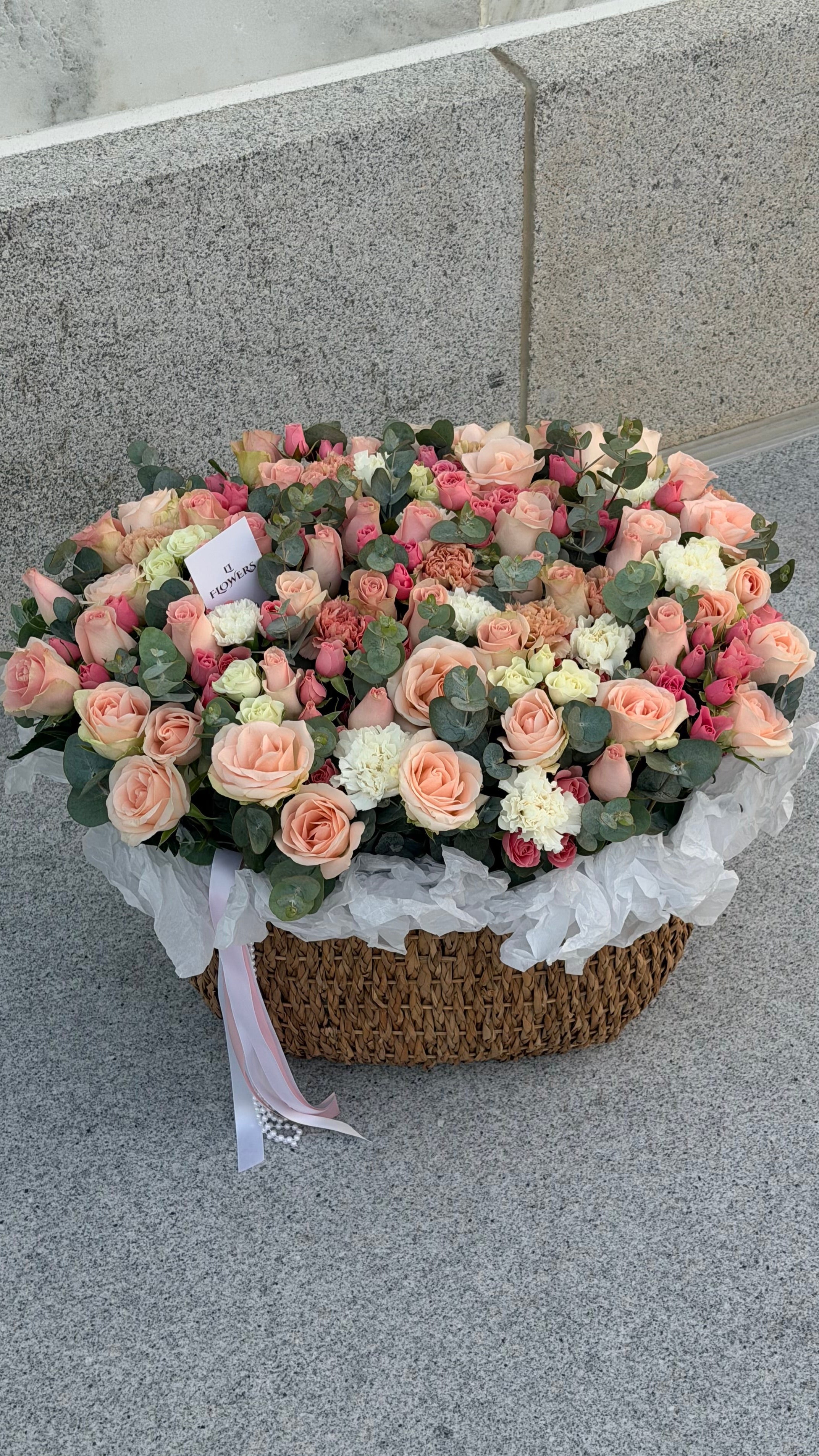 Grand Blush Rose Basket